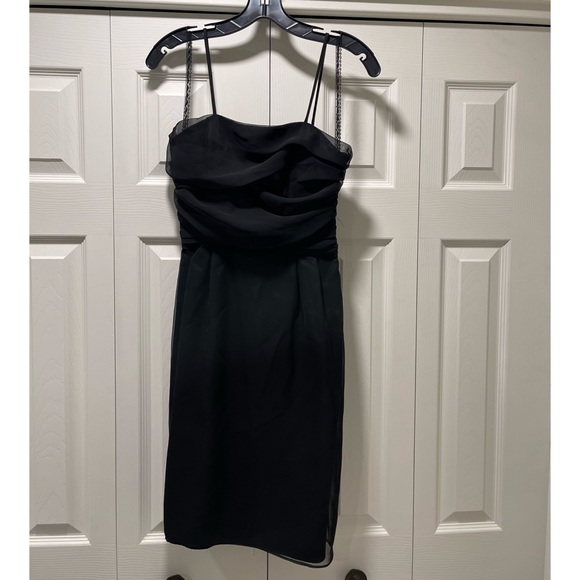Dresses & Skirts - Black Cocktail Dress size:4
